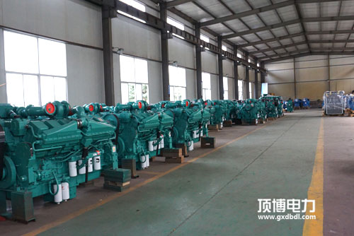 沃尔沃广西顶博发电机组制造气缸盖更换维修