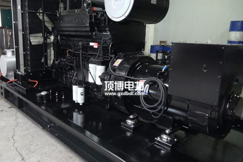 祝贺顶博电力与老客户柳州市硕特机电商行再度携手250KW上海嘉柴发电机组!