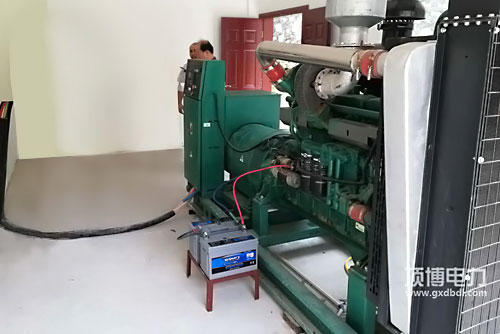 100kw广西顶博发电机组制造机机房